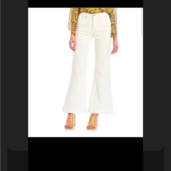 Jessica Simpson Denim - NWT $99 Jessica Simpson 24W white jeans wide leg J+2